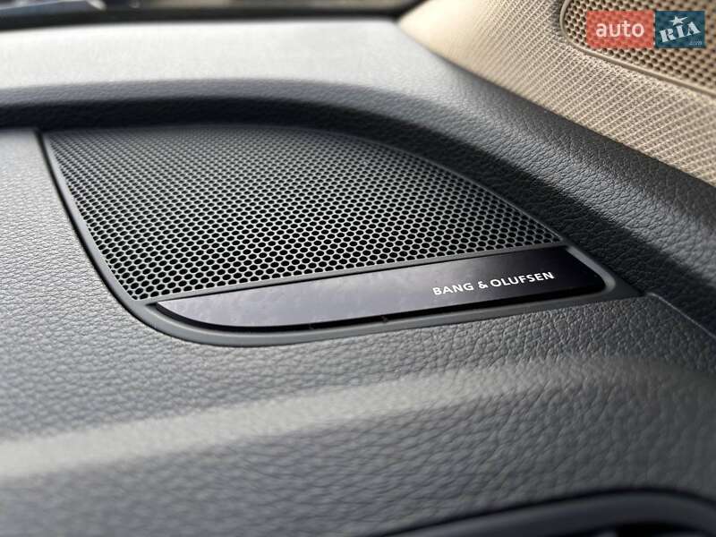 Позашляховик / Кросовер Audi Q5 2017 в Стрию