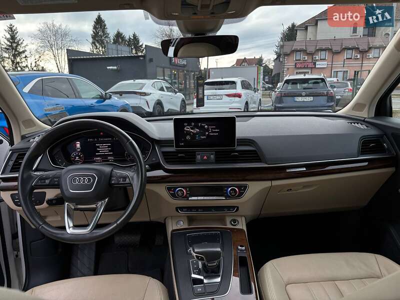 Позашляховик / Кросовер Audi Q5 2017 в Стрию