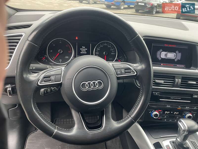 Позашляховик / Кросовер Audi Q5 2016 в Чернівцях