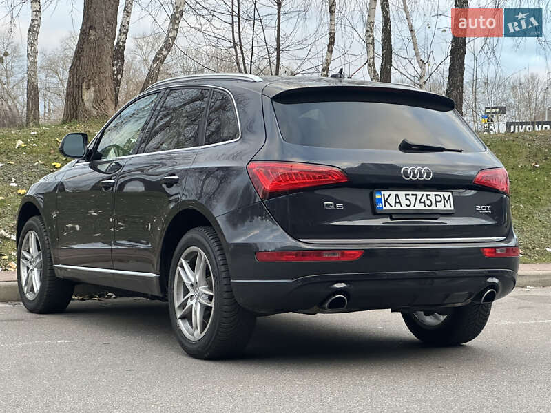 Внедорожник / Кроссовер Audi Q5 2016 в Киеве