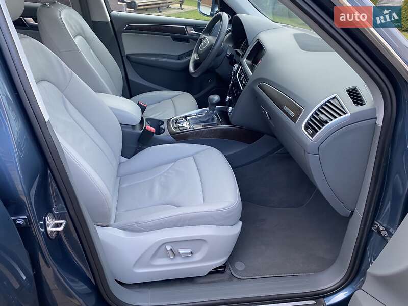 Внедорожник / Кроссовер Audi Q5 2015 в Ровно