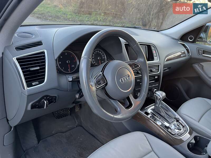 Внедорожник / Кроссовер Audi Q5 2015 в Дубно