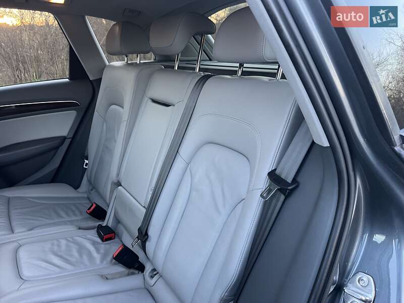 Внедорожник / Кроссовер Audi Q5 2015 в Дубно