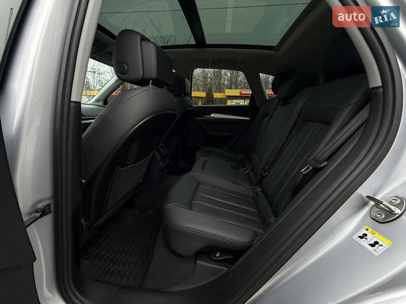 Внедорожник / Кроссовер Audi Q5 2022 в Тернополе