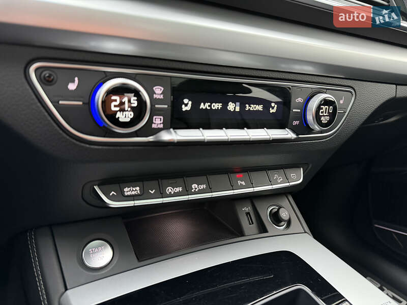 Внедорожник / Кроссовер Audi Q5 2022 в Тернополе