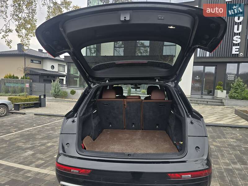 Внедорожник / Кроссовер Audi Q5 2018 в Ужгороде фото 10 Внедорожник / Кроссовер Audi Q5 2018 в Ужгороде