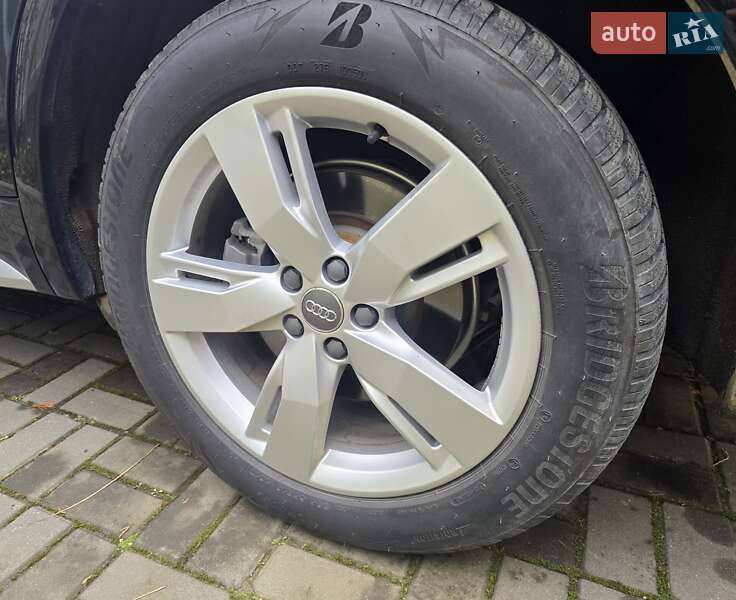 Внедорожник / Кроссовер Audi Q5 2018 в Ужгороде фото 20 Внедорожник / Кроссовер Audi Q5 2018 в Ужгороде