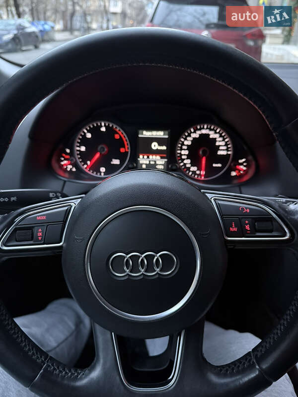 Внедорожник / Кроссовер Audi Q5 2015 в Одессе