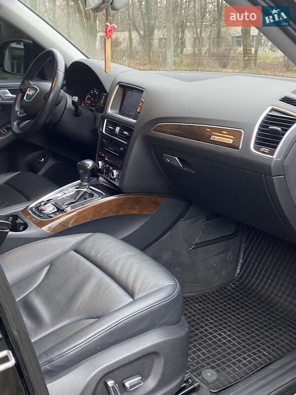 Внедорожник / Кроссовер Audi Q5 2015 в Тернополе фото 33 Внедорожник / Кроссовер Audi Q5 2015 в Тернополе