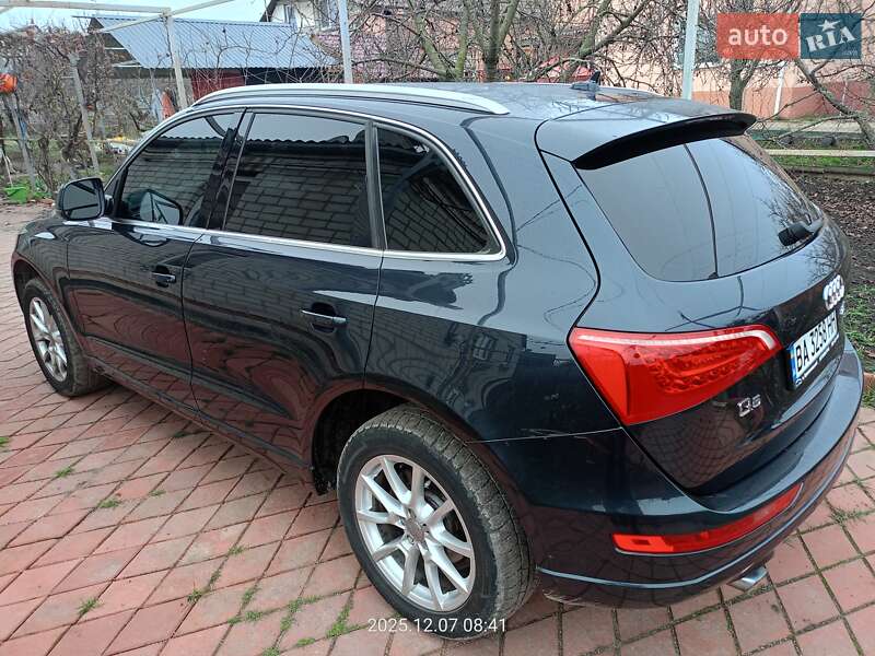 Внедорожник / Кроссовер Audi Q5 2011 в Кропивницком