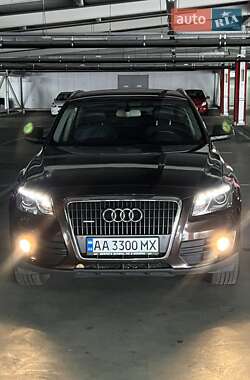 Внедорожник / Кроссовер Audi Q5 2011 в Киеве
