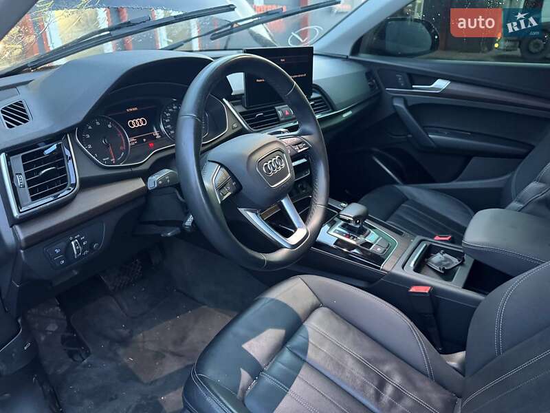 Внедорожник / Кроссовер Audi Q5 2020 в Львове фото 12 Внедорожник / Кроссовер Audi Q5 2020 в Львове