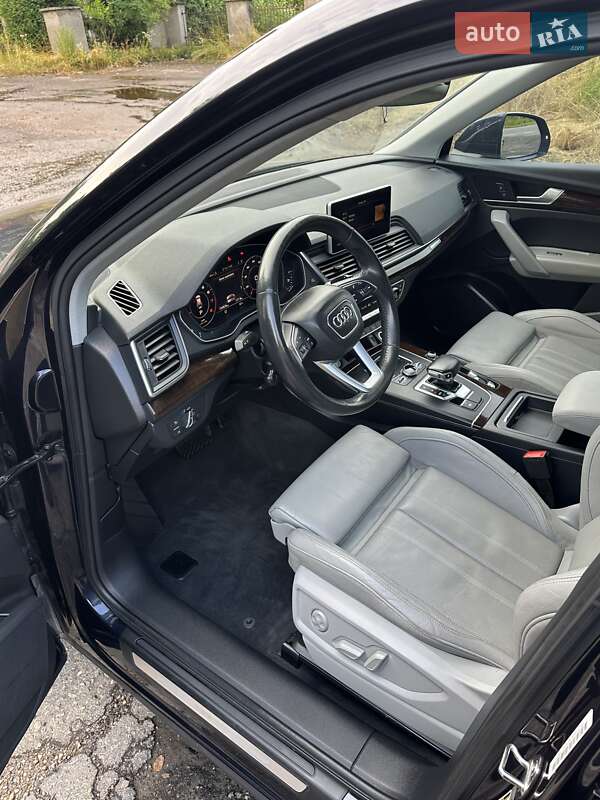 Внедорожник / Кроссовер Audi Q5 2018 в Львове фото 47 Внедорожник / Кроссовер Audi Q5 2018 в Львове