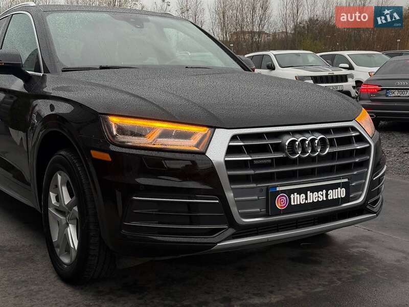 Внедорожник / Кроссовер Audi Q5 2018 в Ровно