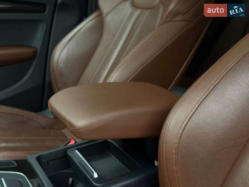 Внедорожник / Кроссовер Audi Q5 2018 в Ровно