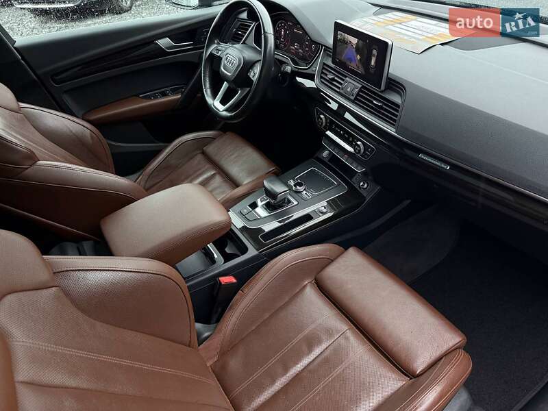 Внедорожник / Кроссовер Audi Q5 2018 в Ровно