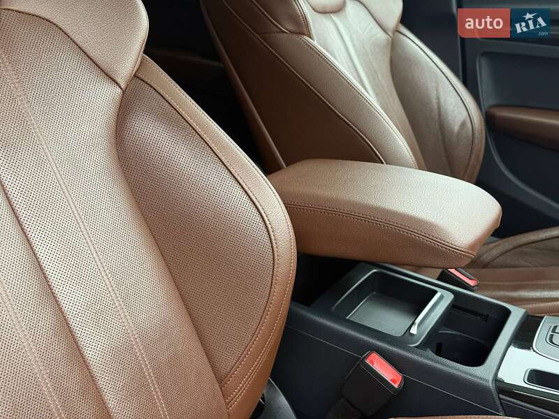 Внедорожник / Кроссовер Audi Q5 2018 в Ровно