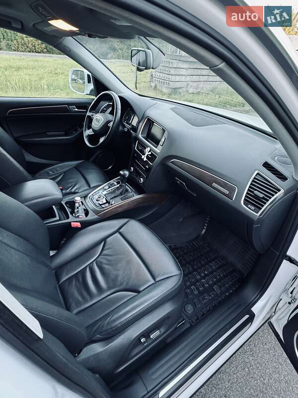 Позашляховик / Кросовер Audi Q5 2014 в Шептицькому