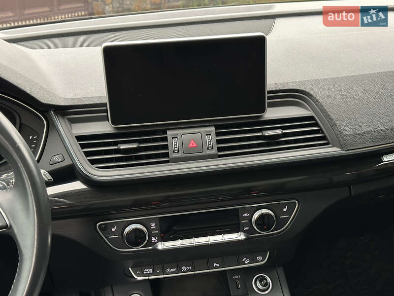 Внедорожник / Кроссовер Audi Q5 2020 в Виннице фото 16 Внедорожник / Кроссовер Audi Q5 2020 в Виннице