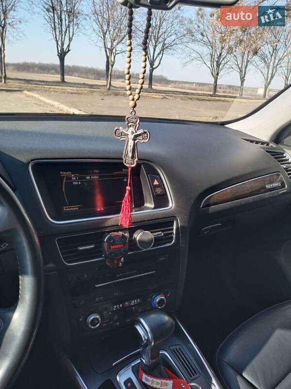 Внедорожник / Кроссовер Audi Q5 2013 в Владимире