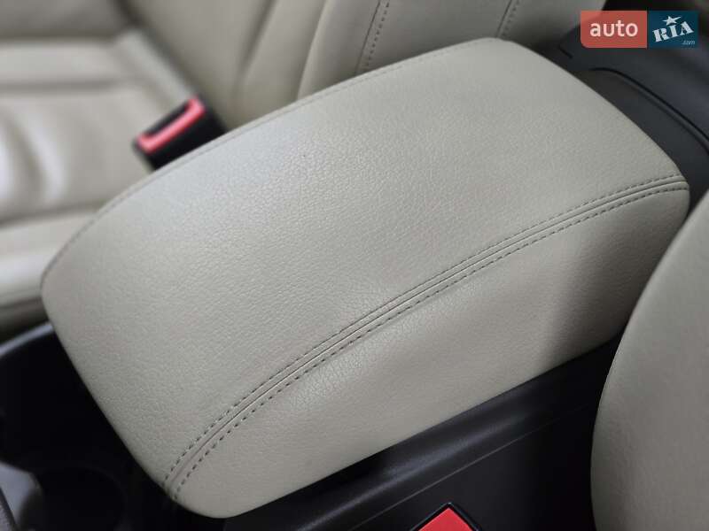 Внедорожник / Кроссовер Audi Q5 2012 в Харькове