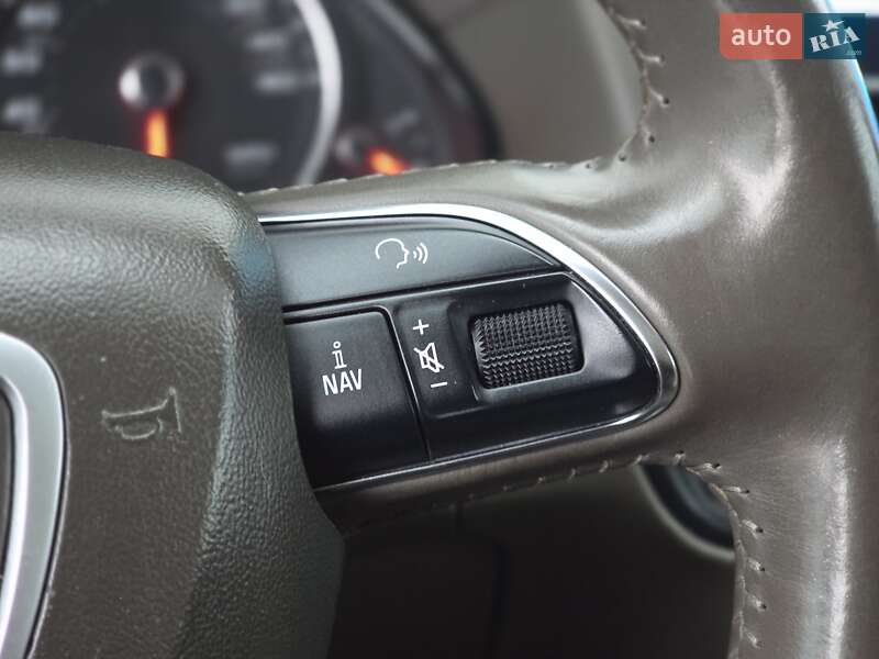 Внедорожник / Кроссовер Audi Q5 2012 в Харькове