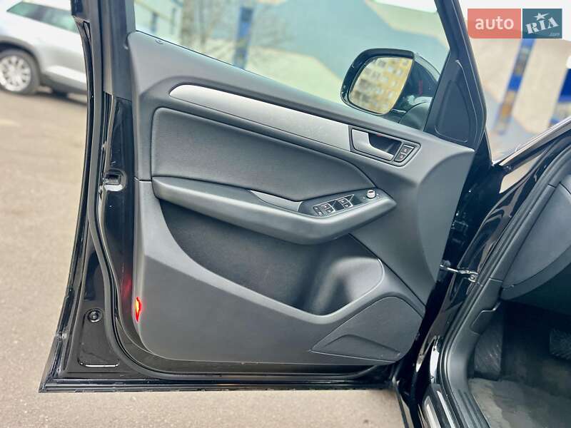 Внедорожник / Кроссовер Audi Q5 2014 в Киеве