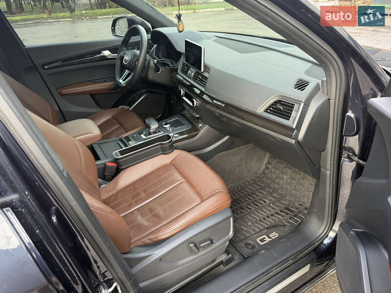 Внедорожник / Кроссовер Audi Q5 2019 в Запорожье