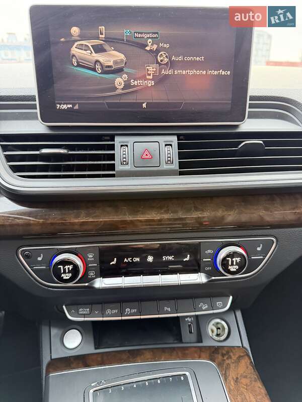 Внедорожник / Кроссовер Audi Q5 2018 в Киеве