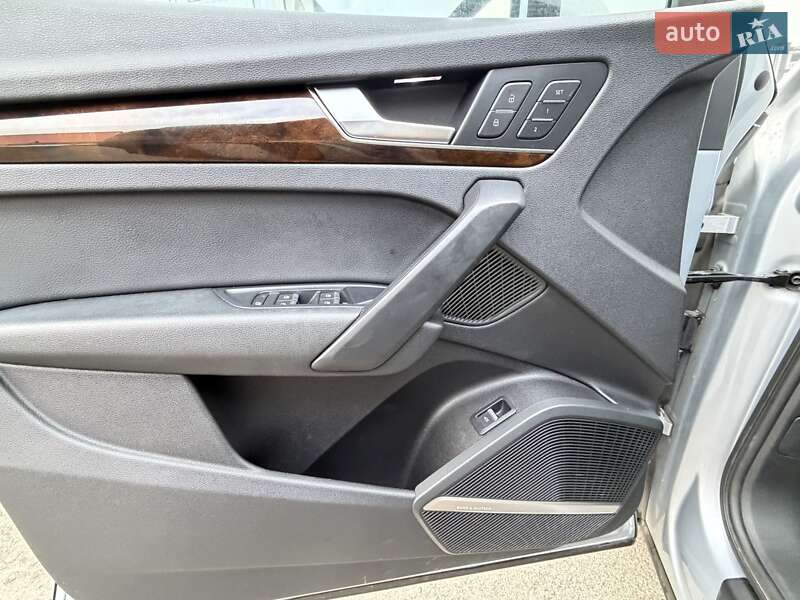 Внедорожник / Кроссовер Audi Q5 2018 в Киеве