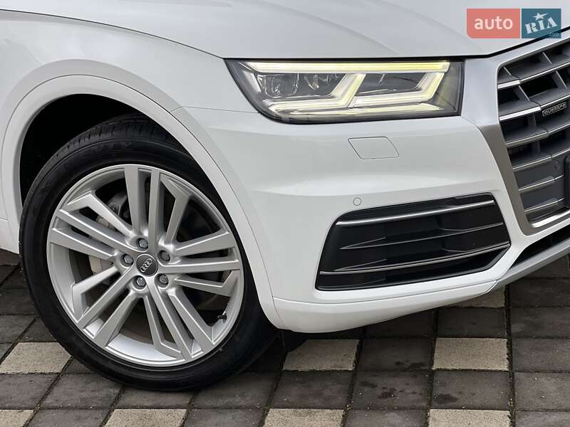 Внедорожник / Кроссовер Audi Q5 2018 в Стрые