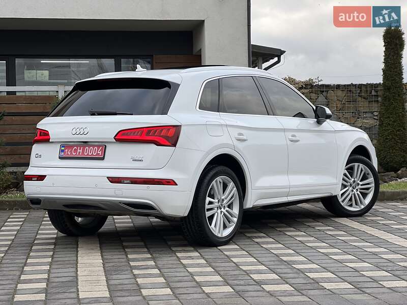 Внедорожник / Кроссовер Audi Q5 2018 в Стрые