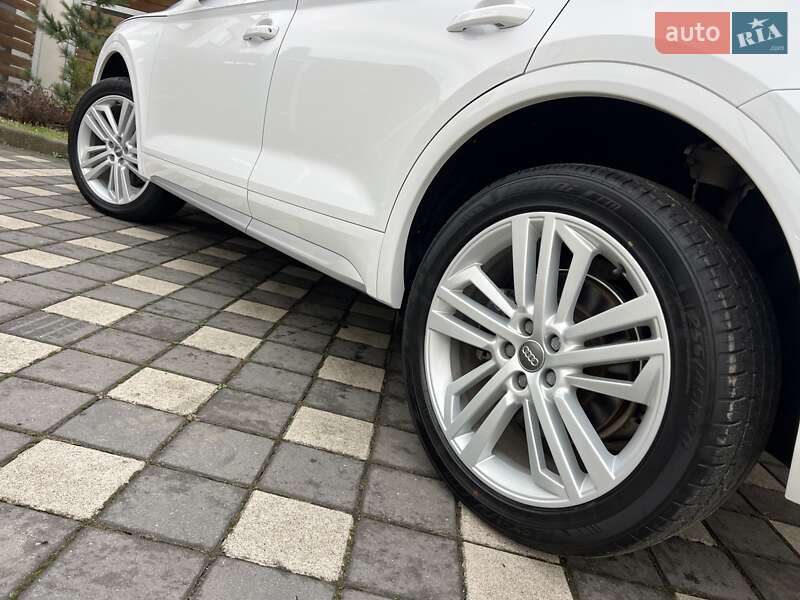 Внедорожник / Кроссовер Audi Q5 2018 в Стрые