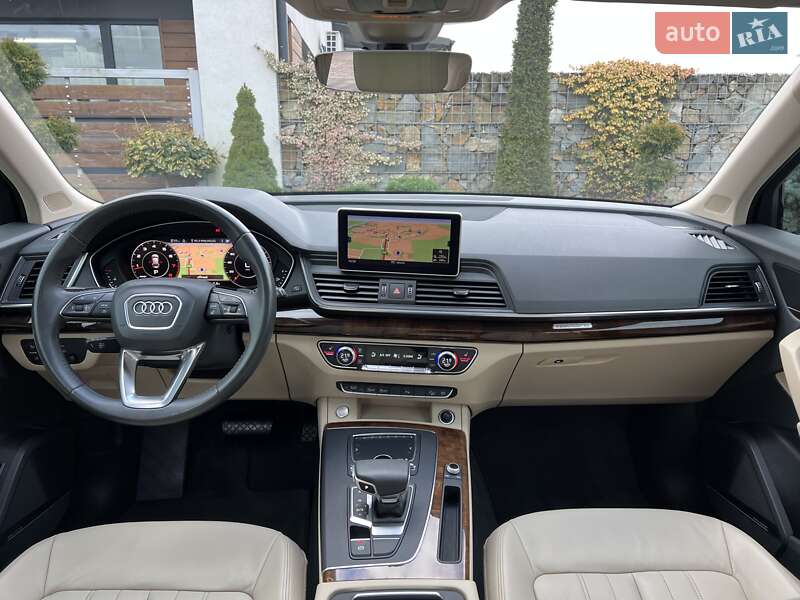 Внедорожник / Кроссовер Audi Q5 2018 в Стрые