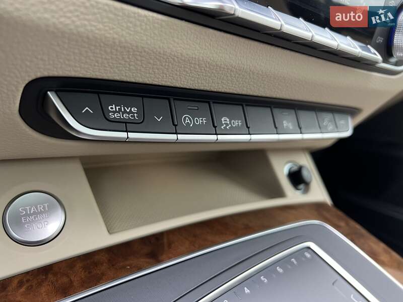 Внедорожник / Кроссовер Audi Q5 2018 в Стрые