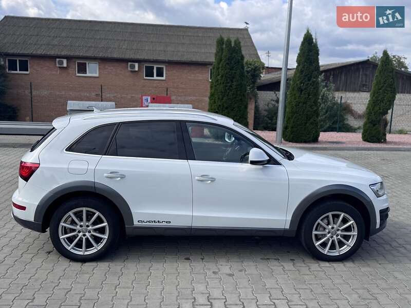 Внедорожник / Кроссовер Audi Q5 2016 в Виннице