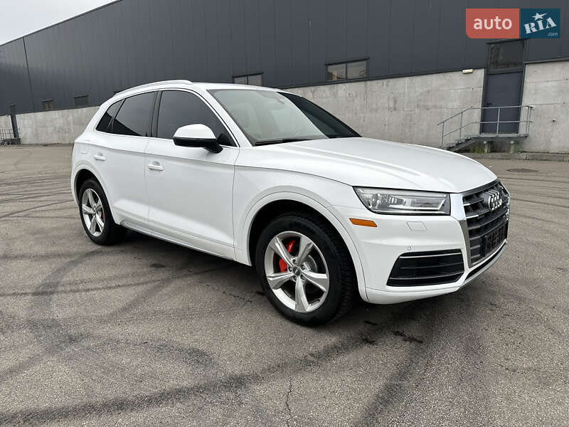 Внедорожник / Кроссовер Audi Q5 2017 в Киеве