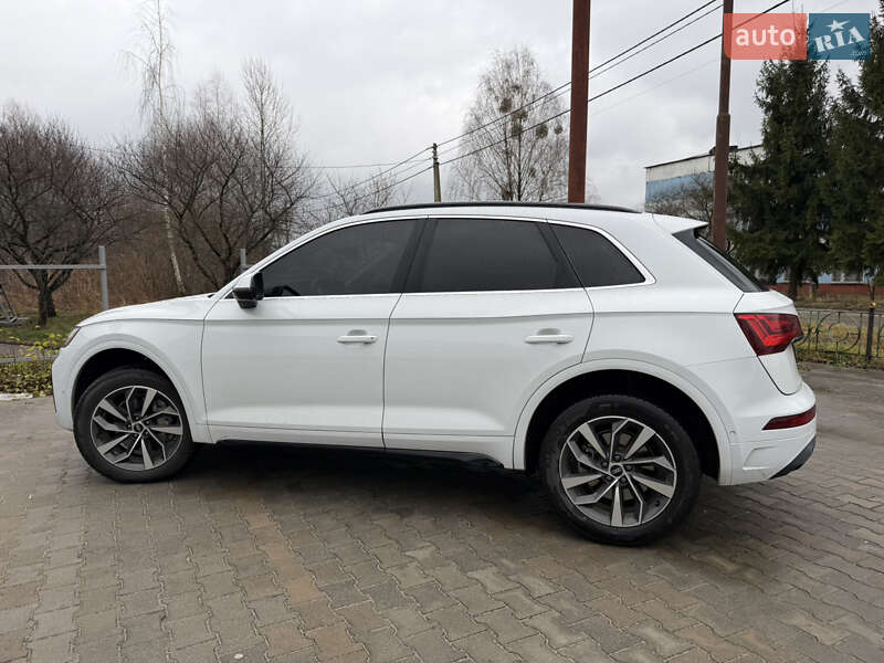 Внедорожник / Кроссовер Audi Q5 2020 в Нетешине