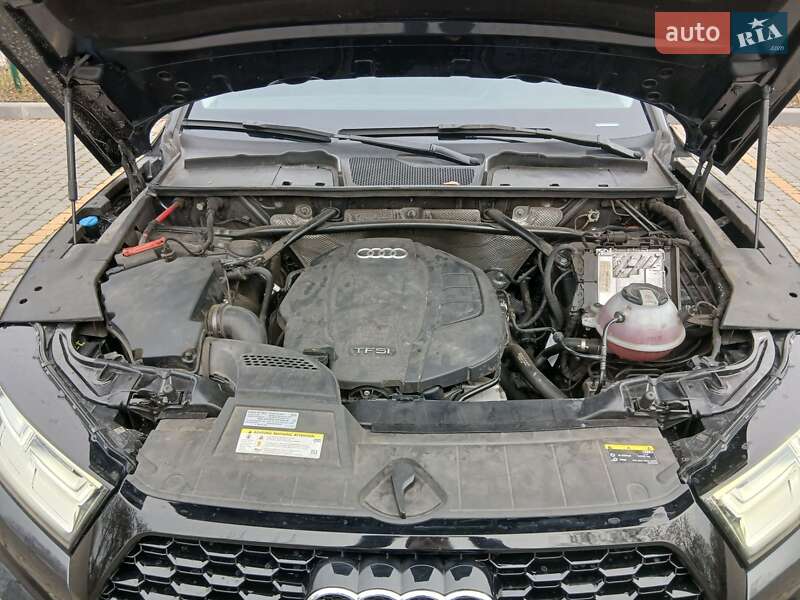 Внедорожник / Кроссовер Audi Q5 2019 в Каменском