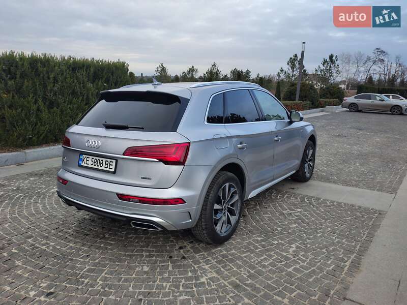 Внедорожник / Кроссовер Audi Q5 2023 в Днепре