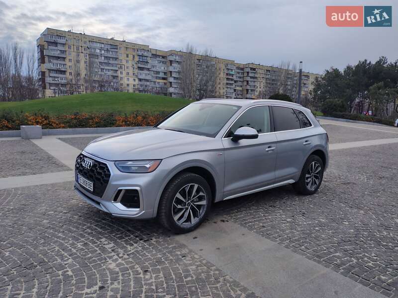 Внедорожник / Кроссовер Audi Q5 2023 в Днепре