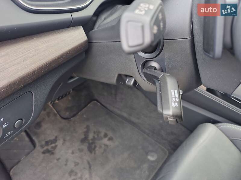 Внедорожник / Кроссовер Audi Q5 2023 в Днепре