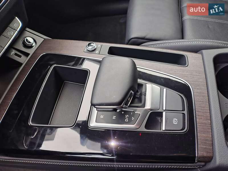 Внедорожник / Кроссовер Audi Q5 2023 в Днепре