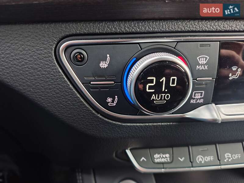 Внедорожник / Кроссовер Audi Q5 2023 в Днепре