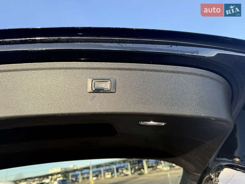 Внедорожник / Кроссовер Audi Q5 2020 в Львове