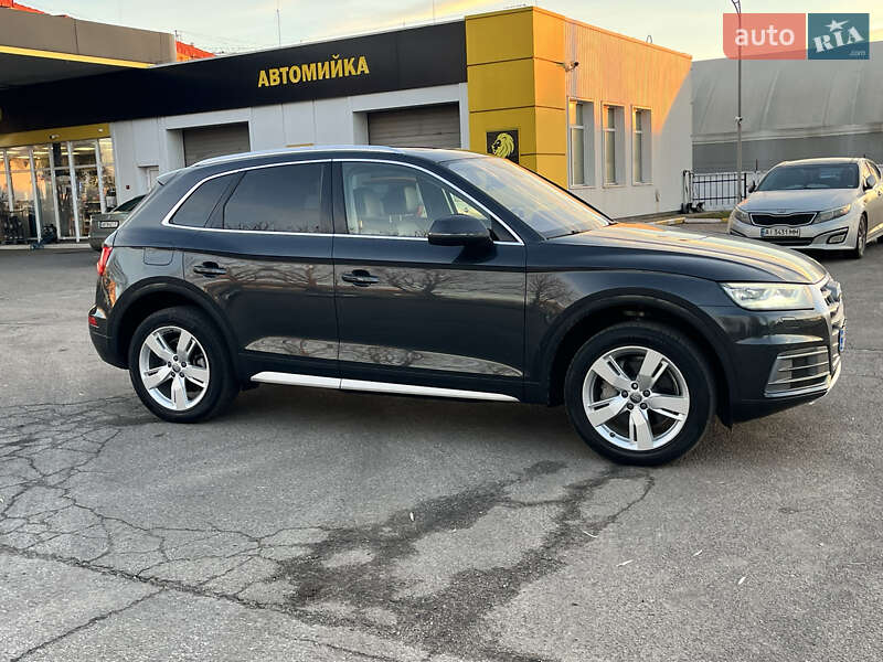 Внедорожник / Кроссовер Audi Q5 2017 в Василькове