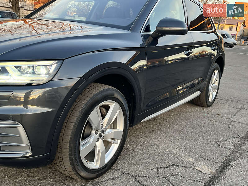 Внедорожник / Кроссовер Audi Q5 2017 в Василькове