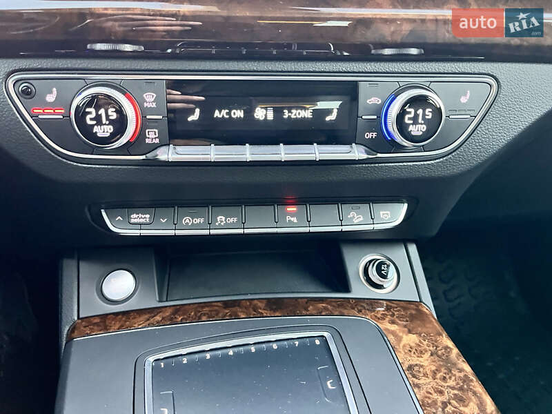 Внедорожник / Кроссовер Audi Q5 2017 в Василькове