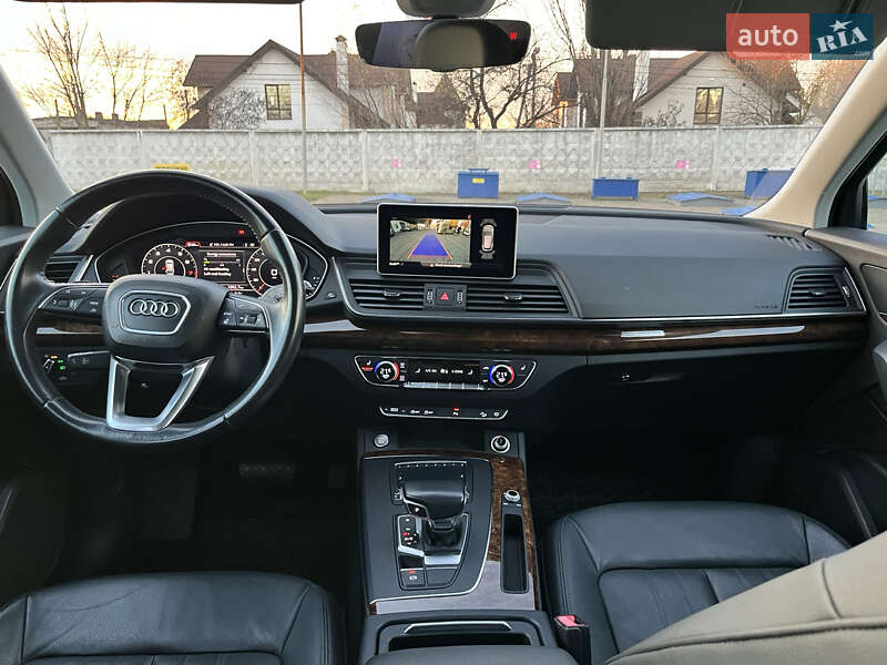 Внедорожник / Кроссовер Audi Q5 2017 в Василькове