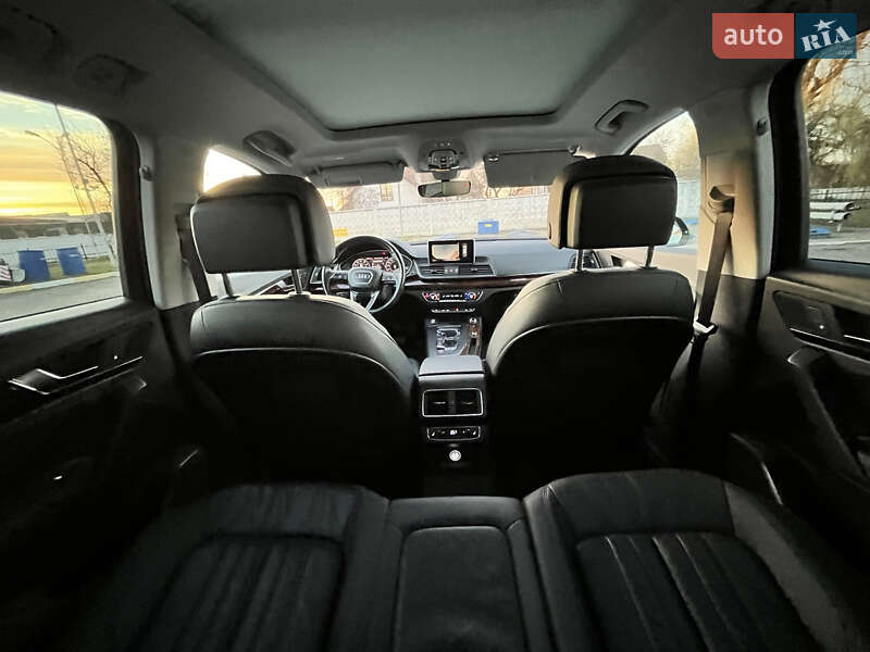 Внедорожник / Кроссовер Audi Q5 2017 в Василькове